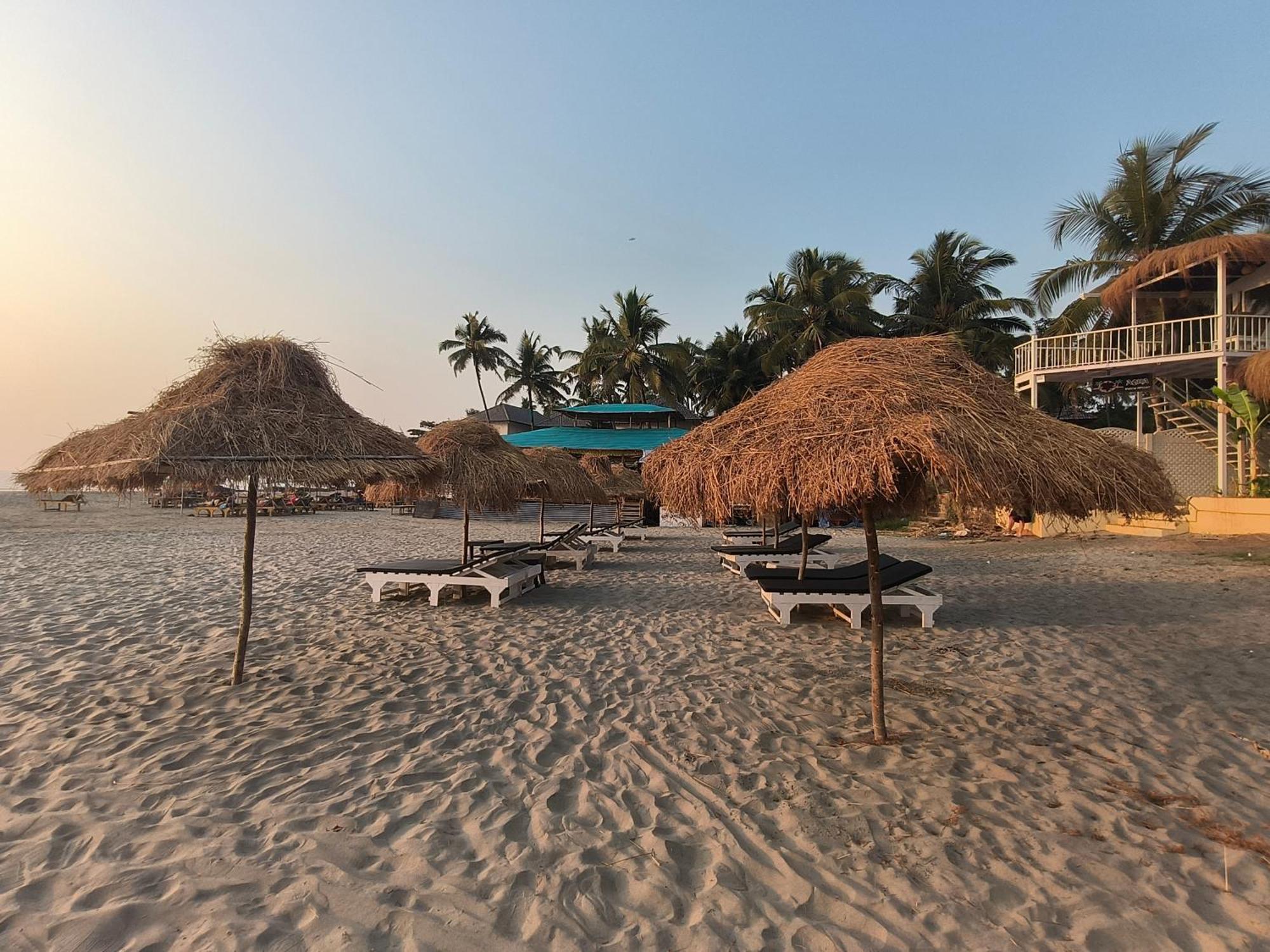 Aqua Beach Stays Ashwem Mandrem Εξωτερικό φωτογραφία