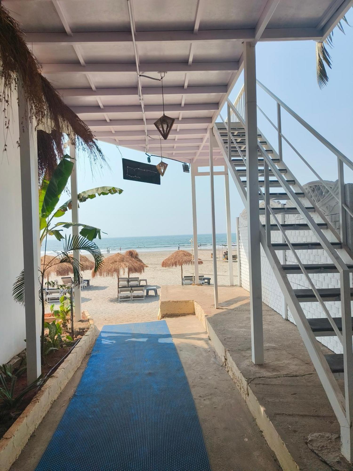 Aqua Beach Stays Ashwem Mandrem Εξωτερικό φωτογραφία