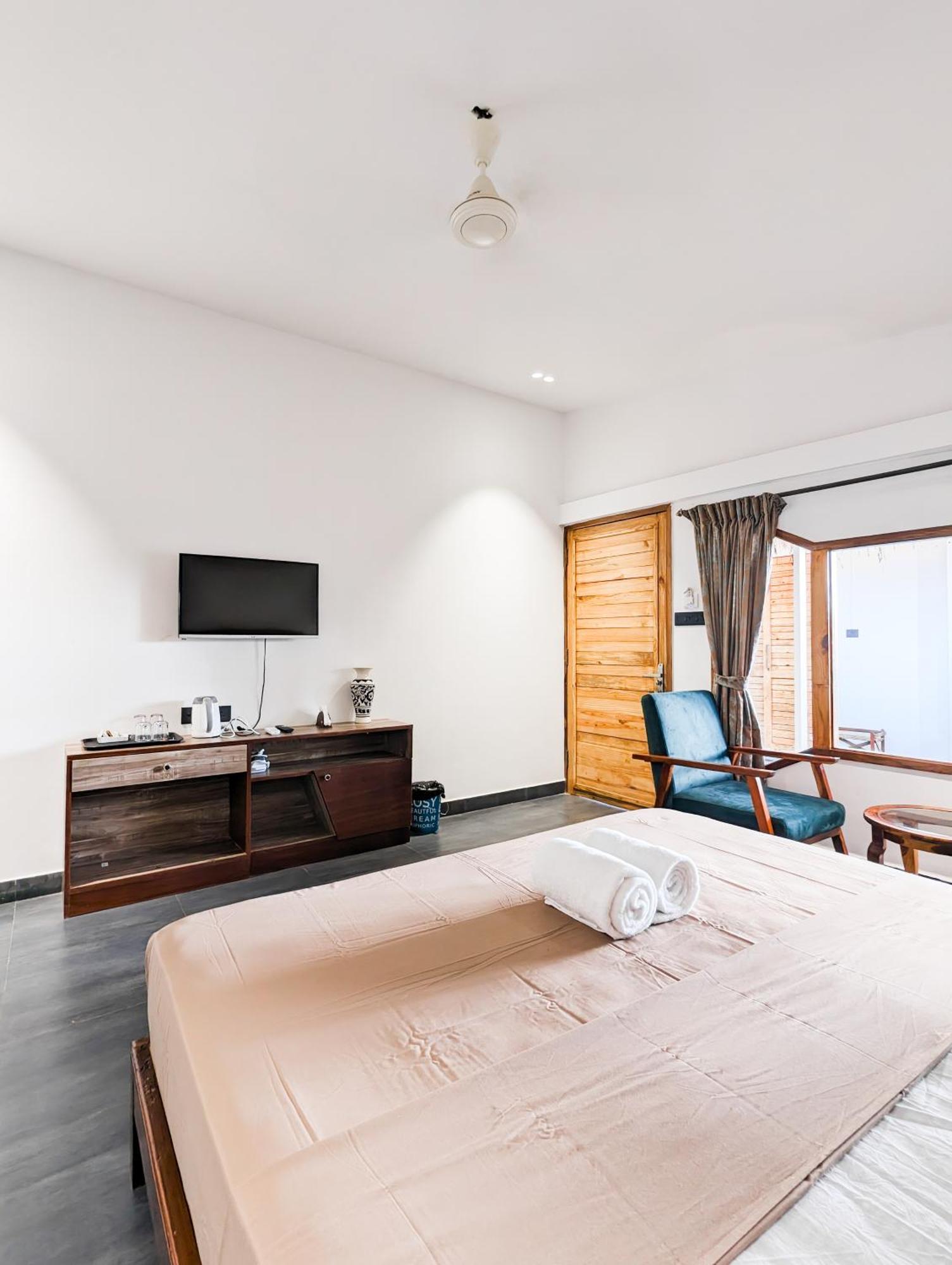 Aqua Beach Stays Ashwem Mandrem Δωμάτιο φωτογραφία