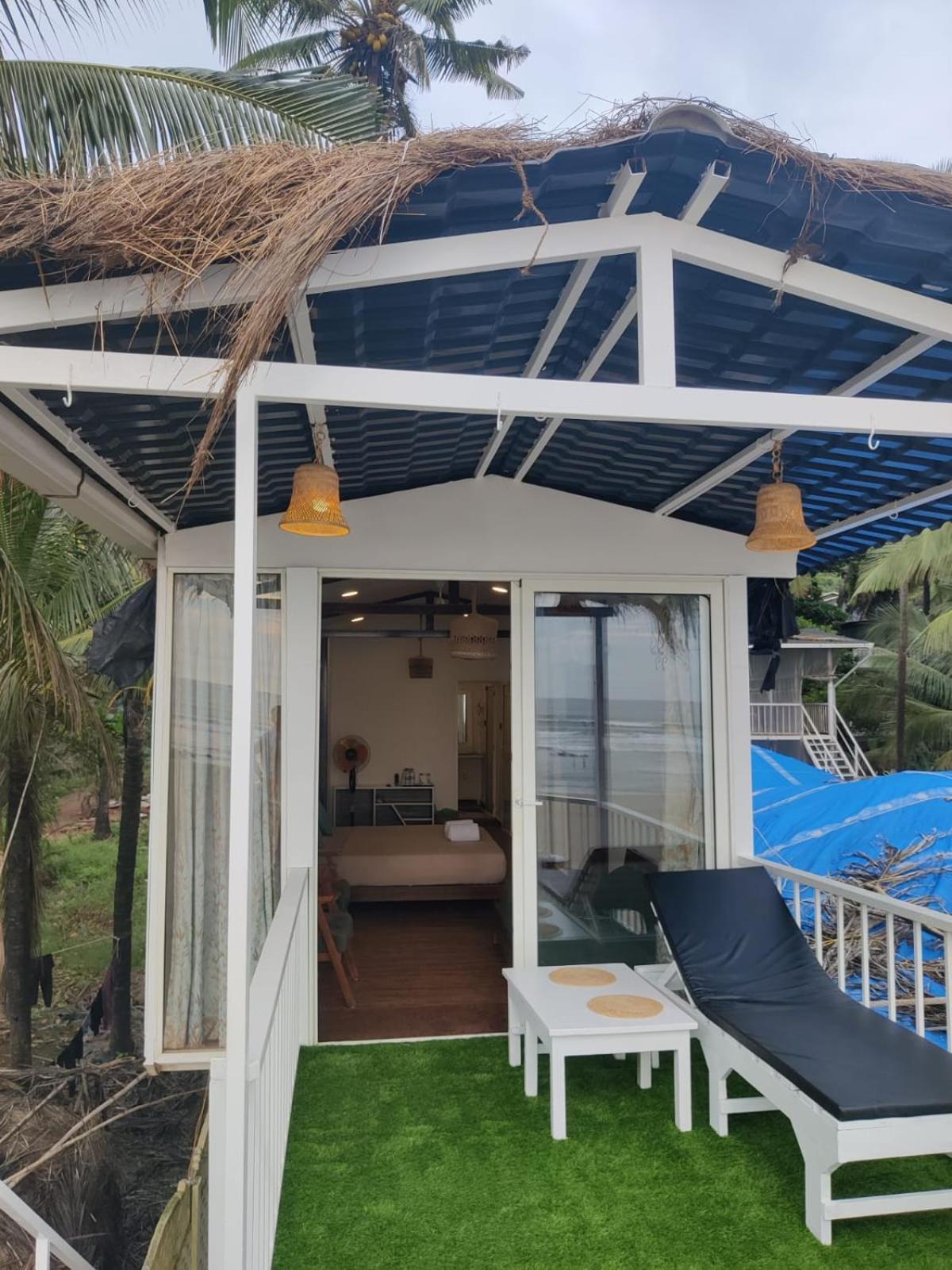 Aqua Beach Stays Ashwem Mandrem Εξωτερικό φωτογραφία